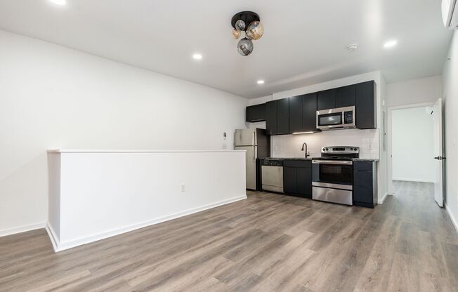 3003 Glenwood