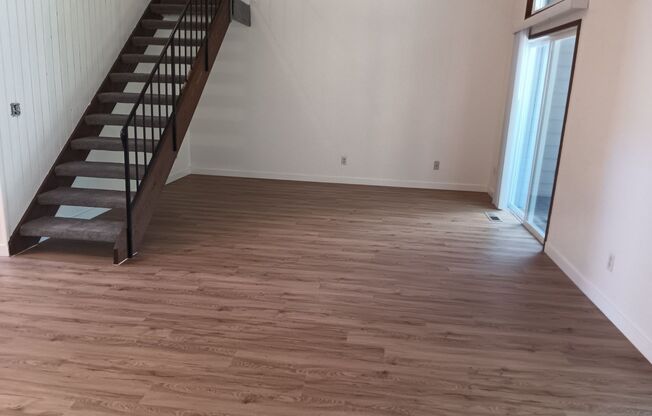 3 beds, 1.5 baths, 1,300 sqft, $2,399, Unit 214-788B