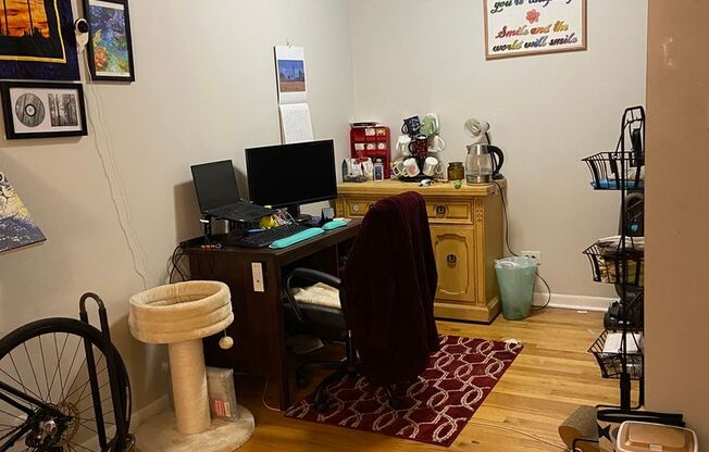 1 bed, 1 bath, $2,025, Unit 450