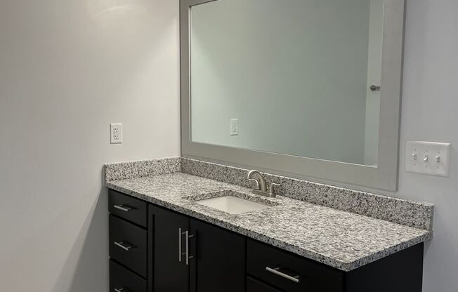 2 beds, 2 baths, 940 sqft, $2,900, Unit Heritage East- Unit 101