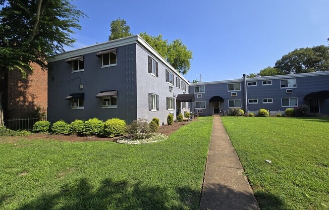 3212 Ellwood Ave