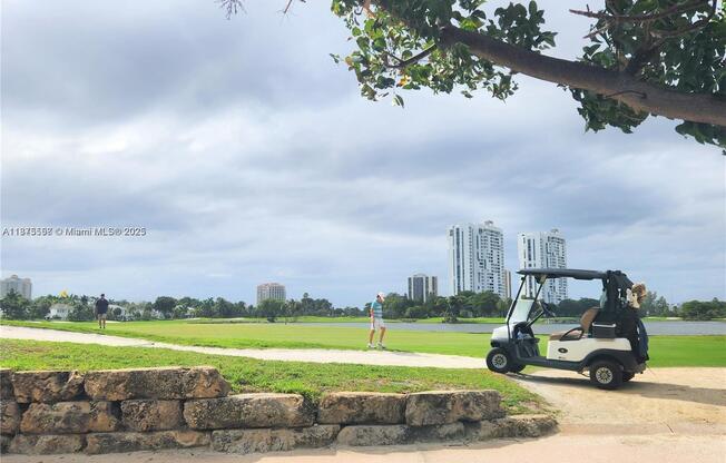 3375 N COUNTRY CLUB DR