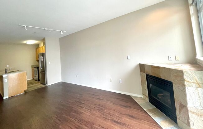 1 bed, 1 bath, 868 sqft, $2,800, Unit Unit 405
