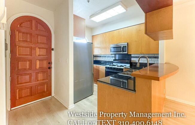 2 beds, 2.5 baths, $3,700, Unit # 6