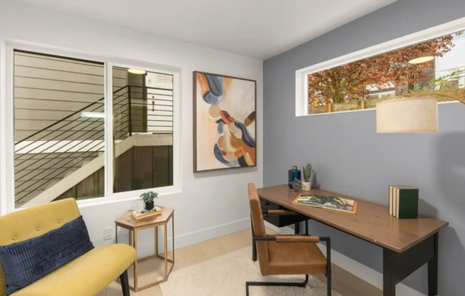 911-B and 913-B N 98th St, Seattle, WA 98103