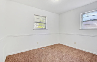 3 beds, 1 bath, $1,225