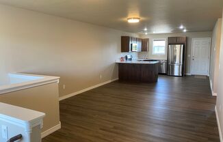 3 beds, 2 baths, 1,700 sqft, $1,495, Unit 2085 Lake Hills