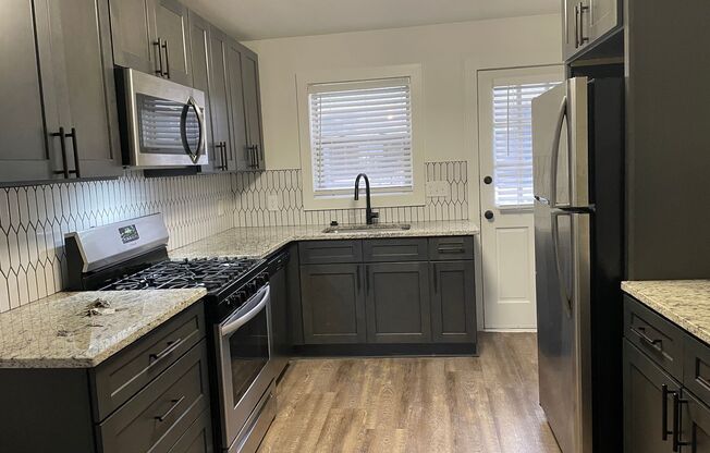 2 beds, 1 bath, 637 sqft, $1,750, Unit 212-C12
