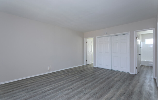 Studio, 1 bath, 444 sqft, $1,550, Unit 28