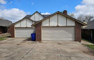 West Norman Townhome Available NOW!