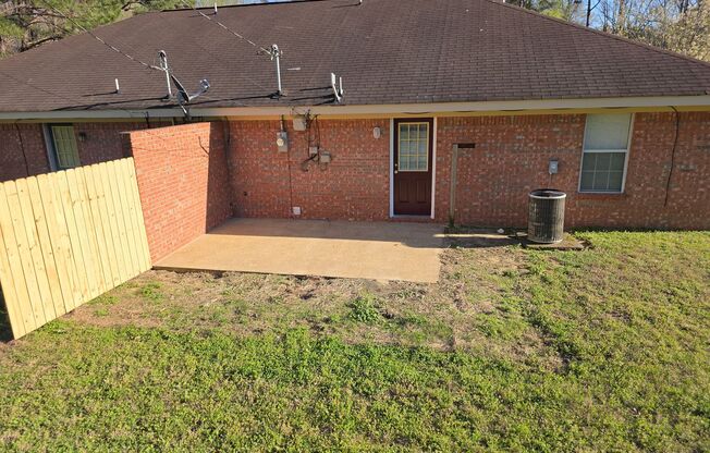 109 Stanford Circle Apt 10-A