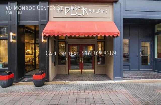 40 MONROE CTR ST