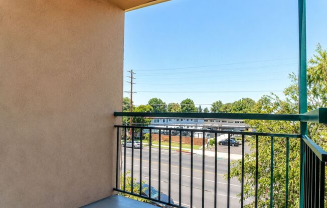 Reseda Gardens Apartments