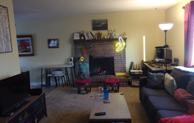5831 W 110 PL