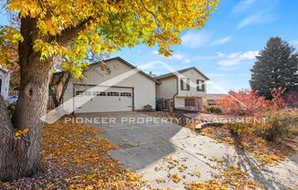 3-Bedroom Home with Stunning Views and Ideal Location in the Heart of Colorado Springs