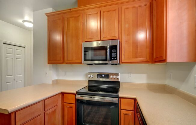 2 beds, 2 baths, 941 sqft, $1,895, Unit CC-101