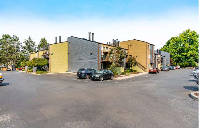 1 bed, 1 bath, 744 sqft, $1,795, Unit 127