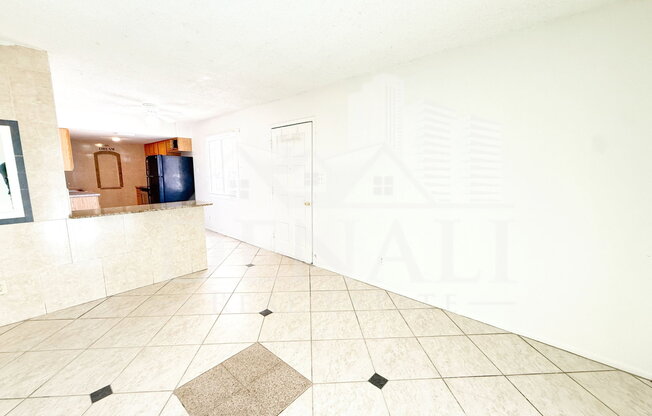 2 beds, 1 bath, 792 sqft, $1,095