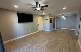 Beautiful 1 Bedroom Ground Floor Condo in Gated Silverado Ranch Community