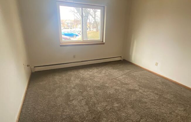 2 beds, 1.5 baths, 963 sqft, $1,299, Unit 5166 A13