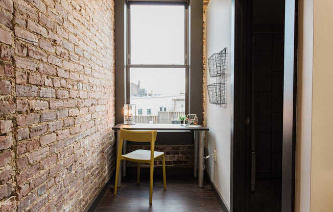 Studio, 1 bath, 396 sqft, $1,079, Unit 218