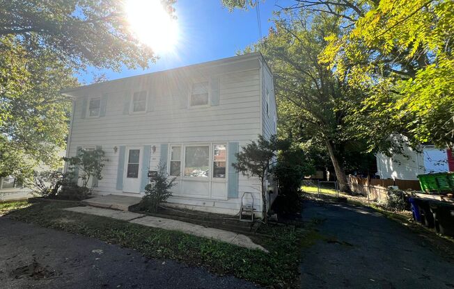 Cozy 4 BR/2.5 BA Single-Family Home in College Park!