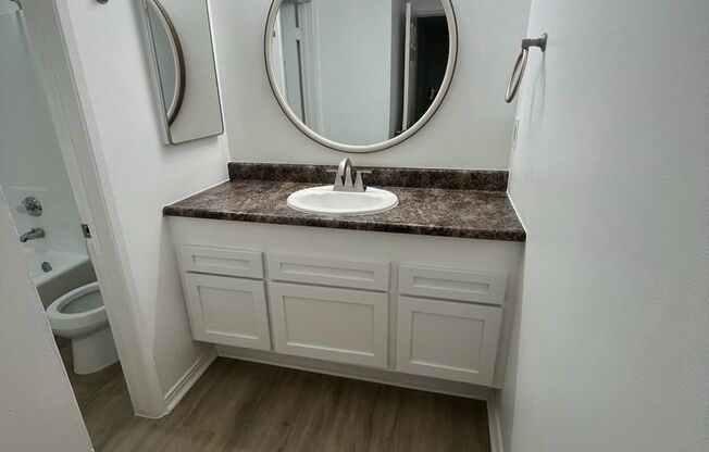 2 beds, 2 baths, $2,400, Unit # 265