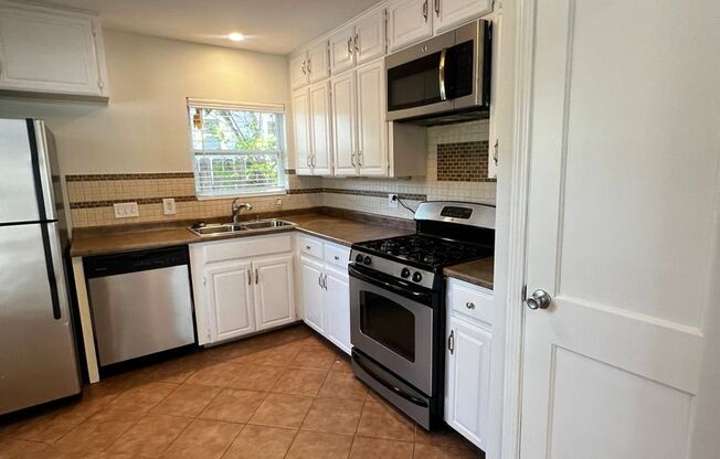 3/2 Home - Awesome East Austin Location