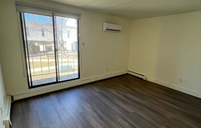 Studio, 1 bath, 300 sqft, $895, Unit 141W