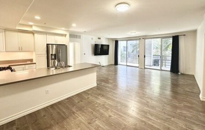 2 beds, 2 baths, 1,330 sqft, $3,975, Unit 436