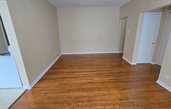 Studio, 1 bath, 550 sqft, $1,175, Unit 7722-3B