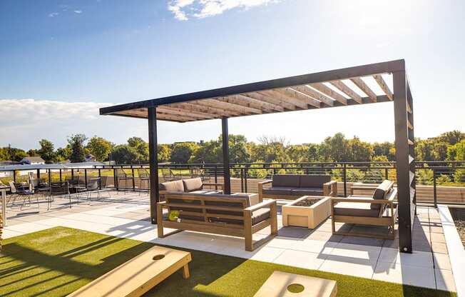 Rooftop patio at Riverhouse Apartments, Fargo