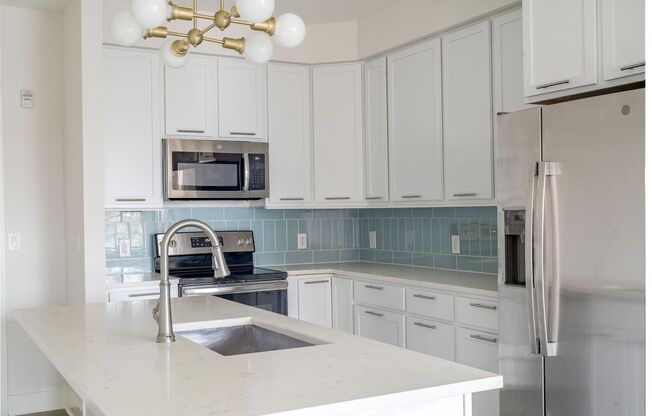 2 beds, 2 baths, 1,360 sqft, $4,200, Unit MIL-5B