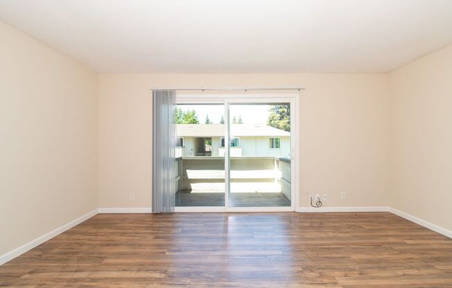 2 beds, 1 bath, 760 sqft, $1,765, Unit 244