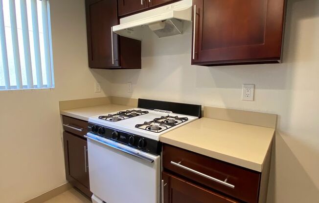 2 beds, 2 baths, 829 sqft, $2,068, Unit 219