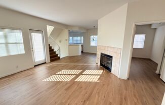 3 Bed / 3 Bath Townhome in Scripps Ranch