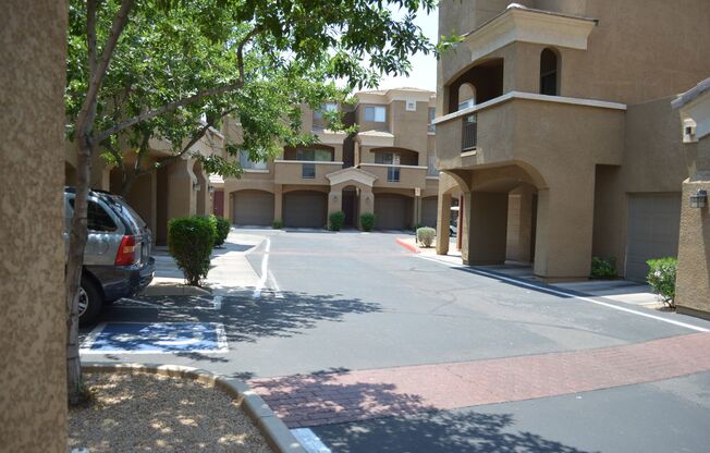 2 beds, 2.5 baths, $2,200, Unit # 2133