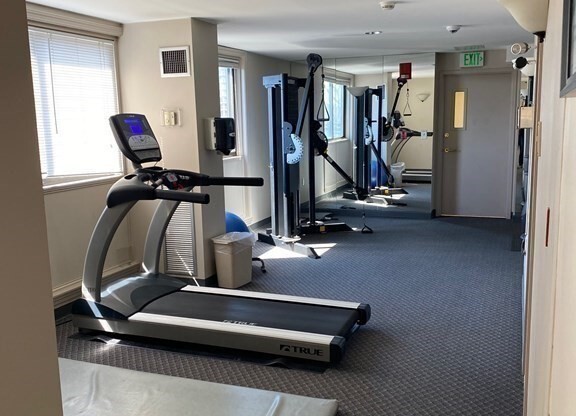 1 bed, 1 bath, 663 sqft, $2,700, Unit 408