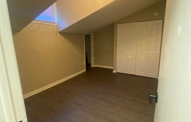 1 bed, 1 bath, 750 sqft, $1,200, Unit 5