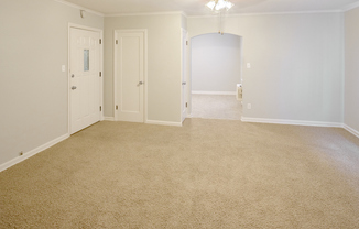 Studio, 1 bath, 480 sqft, $1,200, Unit 307