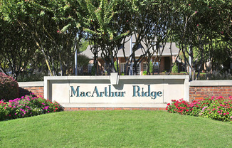 MacArthur Ridge Apartments
