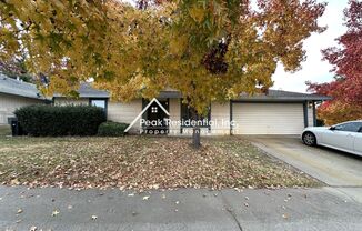 Very Nice 2bd/2ba Antelope Halfplex with 2 Car Garage