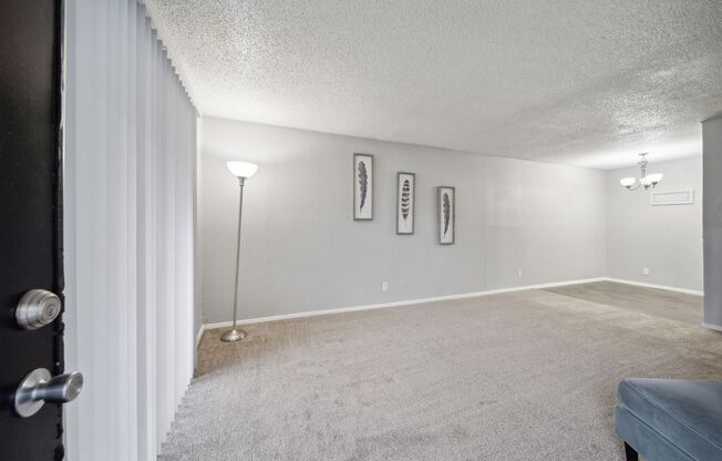 1 bed, 1 bath, 700 sqft, $729, Unit 503