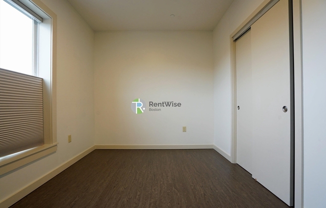 2 beds, 2 baths, 1,000 sqft, $4,220, Unit 301