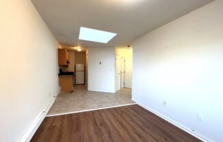 1 bed, 1 bath, $1,750, Unit 3-F