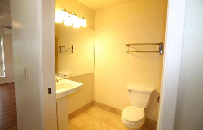 Waikele - 2/2/2 - $2,700 - Ho'omalu at Waikele