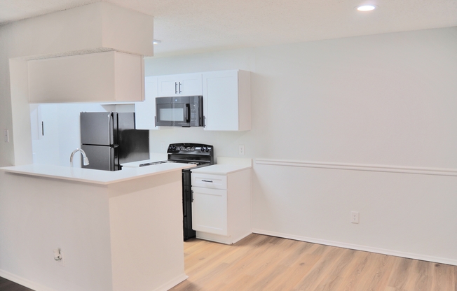1 bed, 1 bath, 672 sqft, $1,255