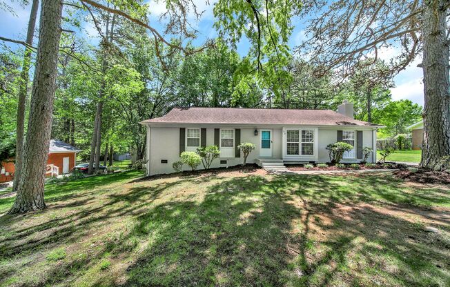 Wonderful Home Near Downtown Matthews!