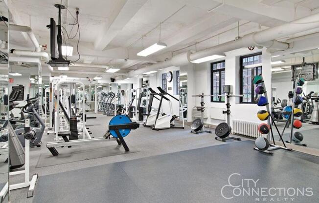 Studio, 1 bath, $2,500, Unit 2402