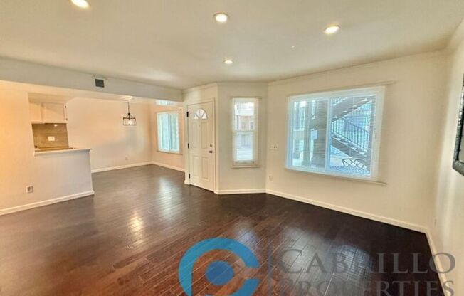 2828 Famosa Blvd. #209